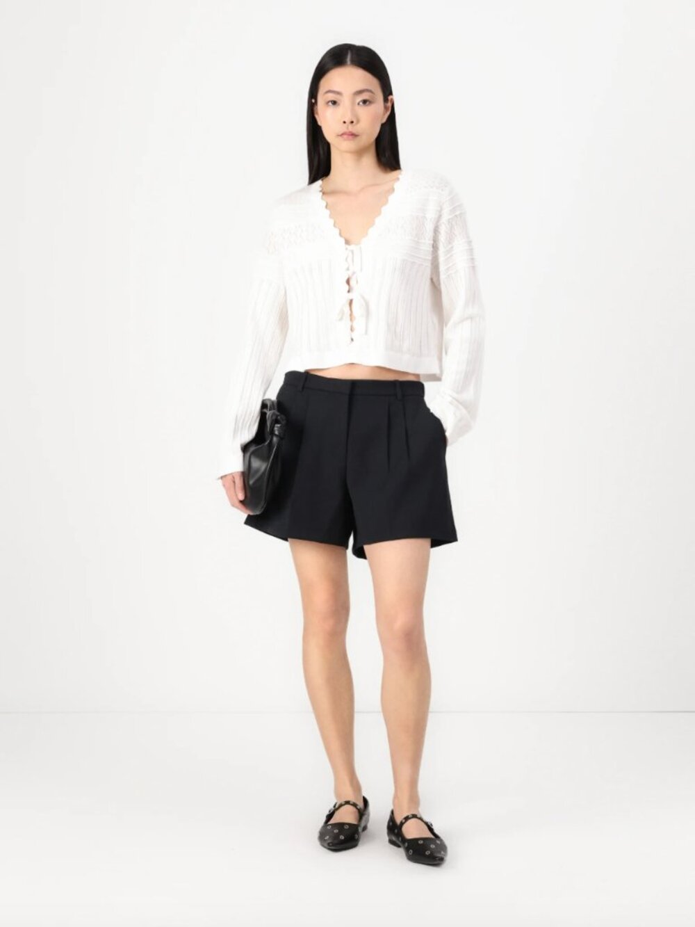 Abercrombie & Fitch Women's Curve Love A&F Sloane Low Rise Tailored Short